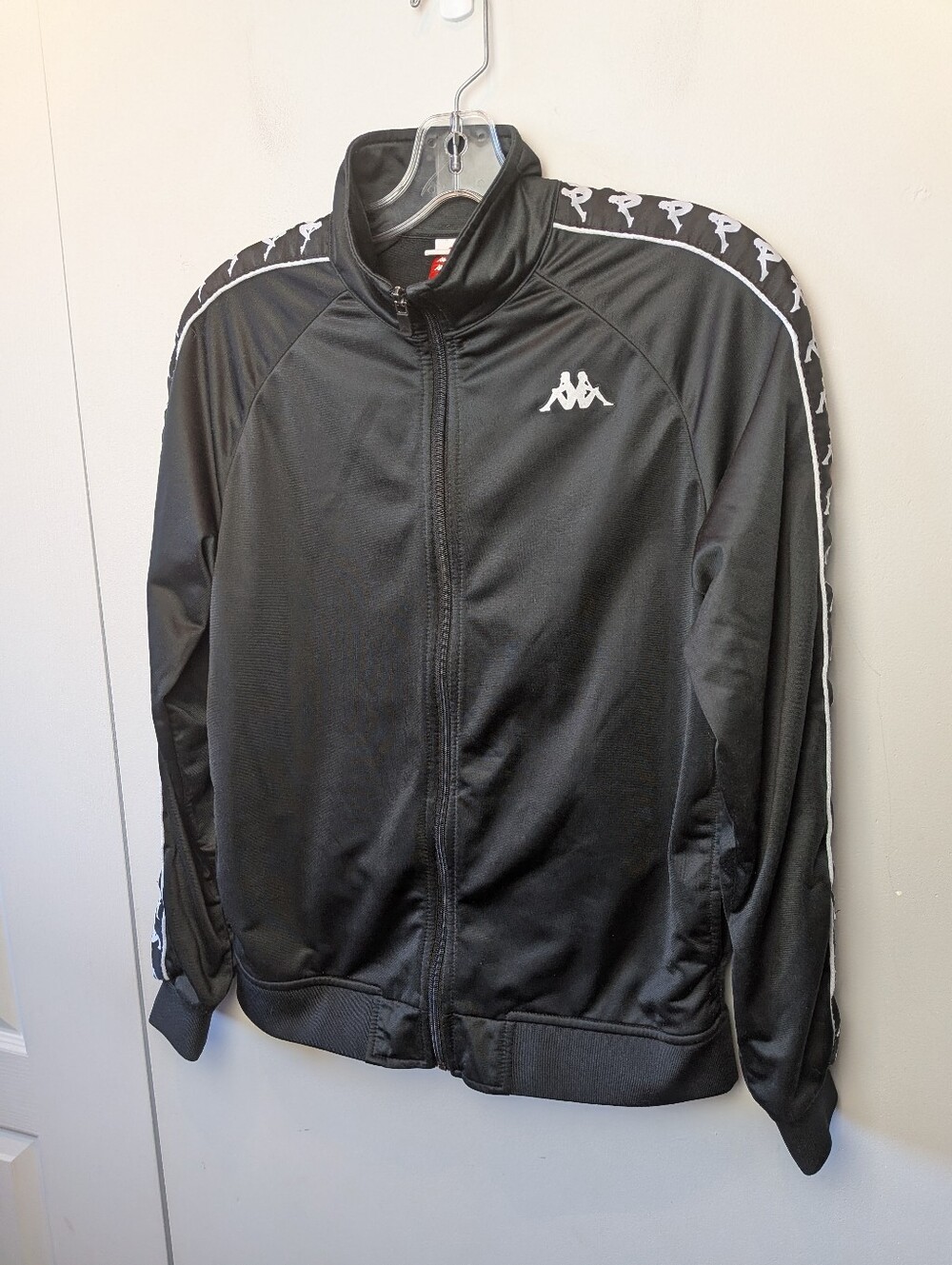 Y2K Vintage KAPPA Men Zip Up Sweater Size Medium Pockets Black And White Active